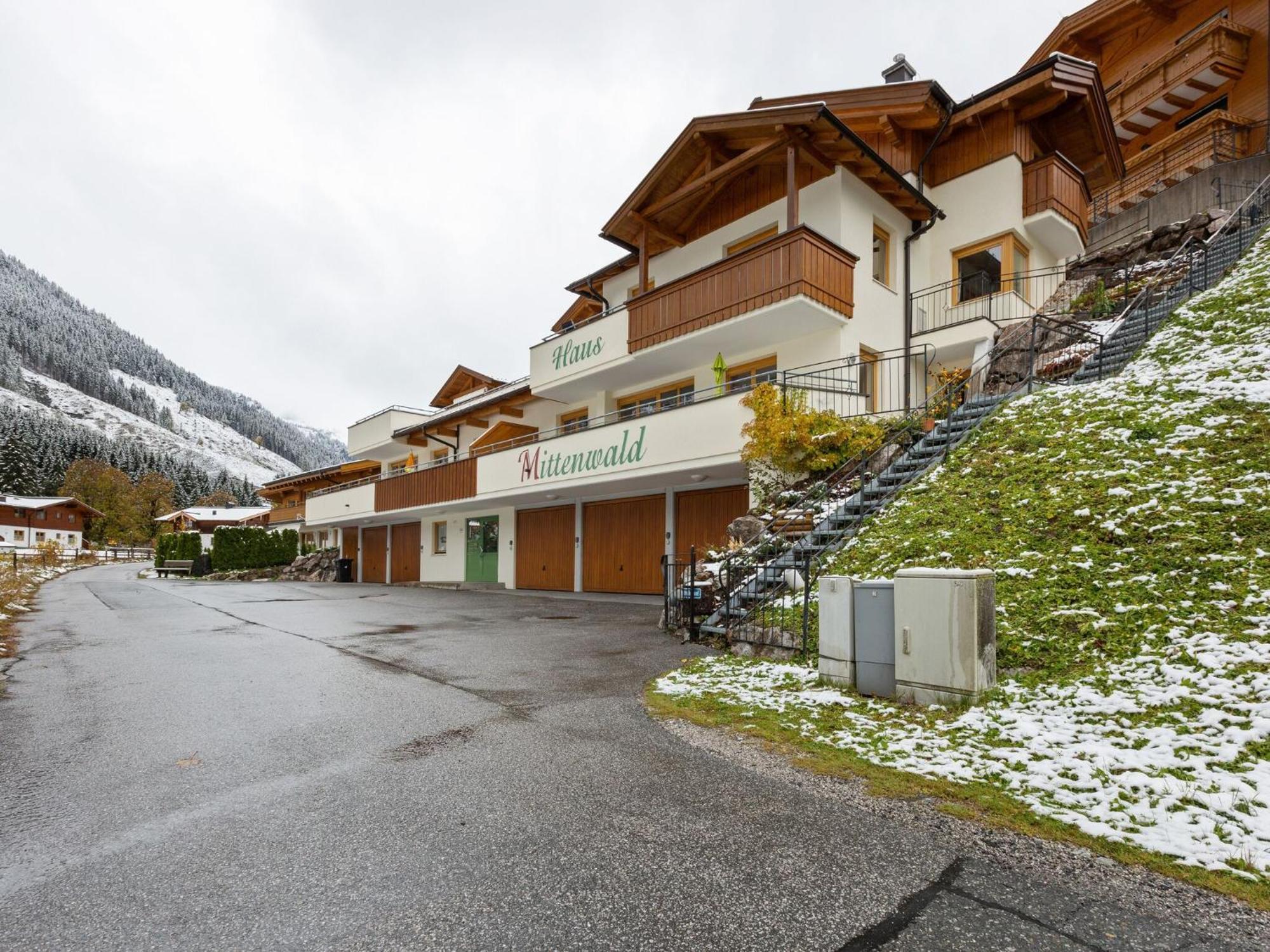 Chalet Apartment In Saalbach Hinterglemm Esterno foto